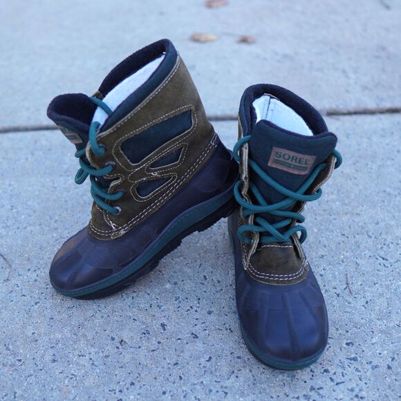 Sorel Kids Snow Boots Size 4 Waterproof Felt Lined Lace Up Ankle Lace Up Black